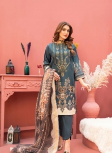 Unstitched Pakistani Women Dresses: A Canvas of Personal Expression!